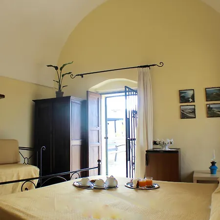 Palazzo Senape De Pace Bed and Breakfast Gallipoli