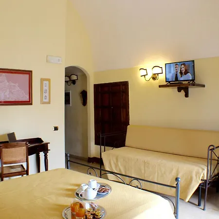 Palazzo Senape De Pace Bed & Breakfast