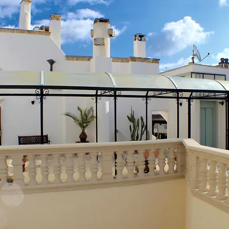 Bed & Breakfast Palazzo Senape De Pace 3*