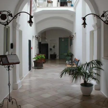 Palazzo Senape De Pace 3*