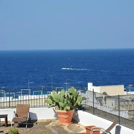Bed & Breakfast Palazzo Senape De Pace 3*