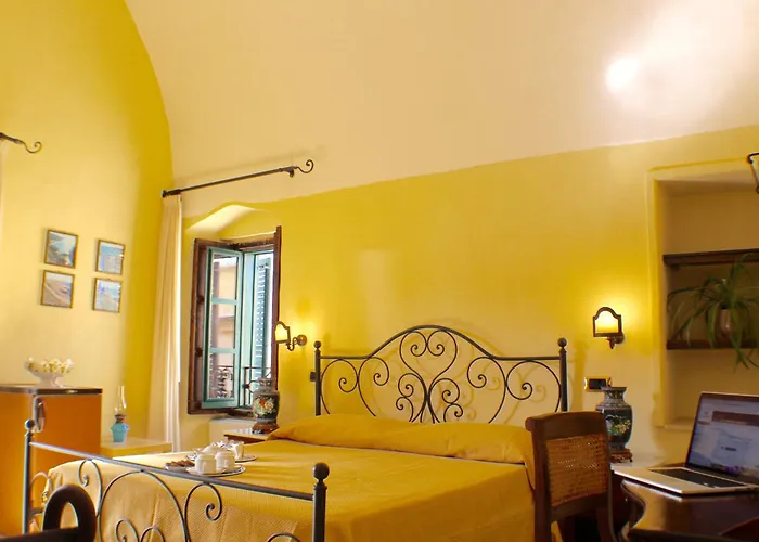 Palazzo Senape De Pace 3*