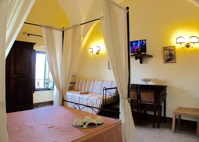 Palazzo Senape De Pace