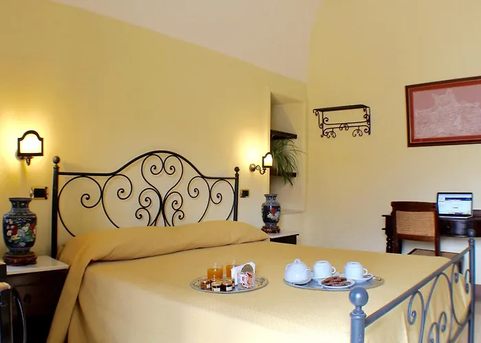 Palazzo Senape De Pace B&B