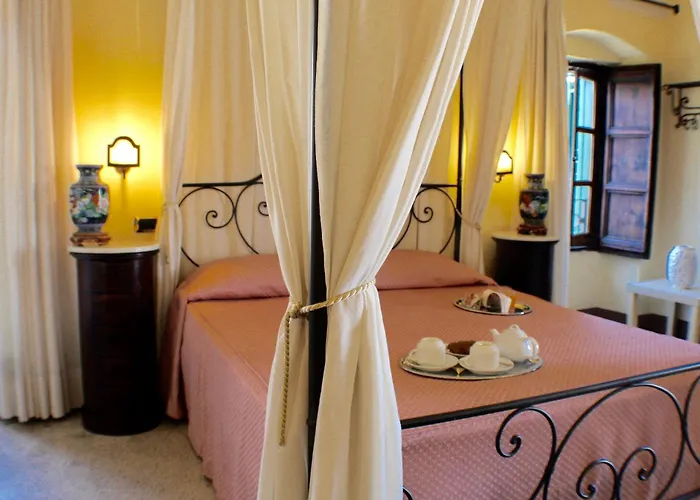 Palazzo Senape De Pace B&B 3*