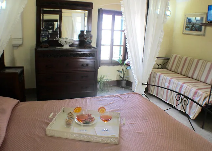 Palazzo Senape De Pace